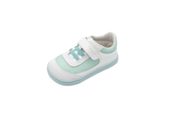 Deportiva ELIAS en color Cian