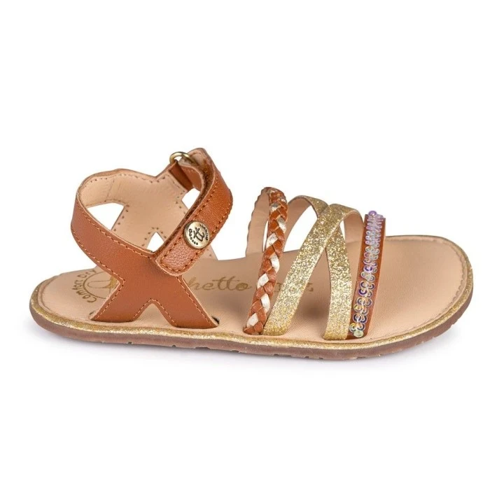 SANDALIA BAREFOOT MOKA - TIRAS DORADAS Y VELCRO AJUSTABLE en color Marrón